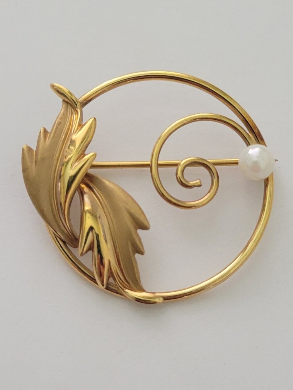 Vintage Gold Filled Leaf And Pearl Brooch Unsigned